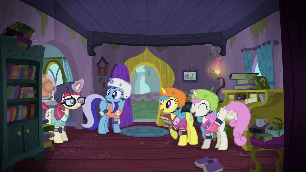 Canterlot's Influencer Bubble: Rising Anxiety Among Young Mares