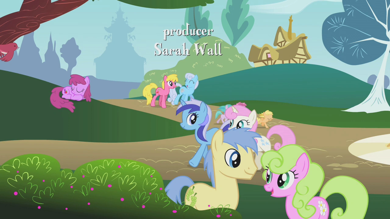 Cloud Running Gyms Take Over Equestria's Cities