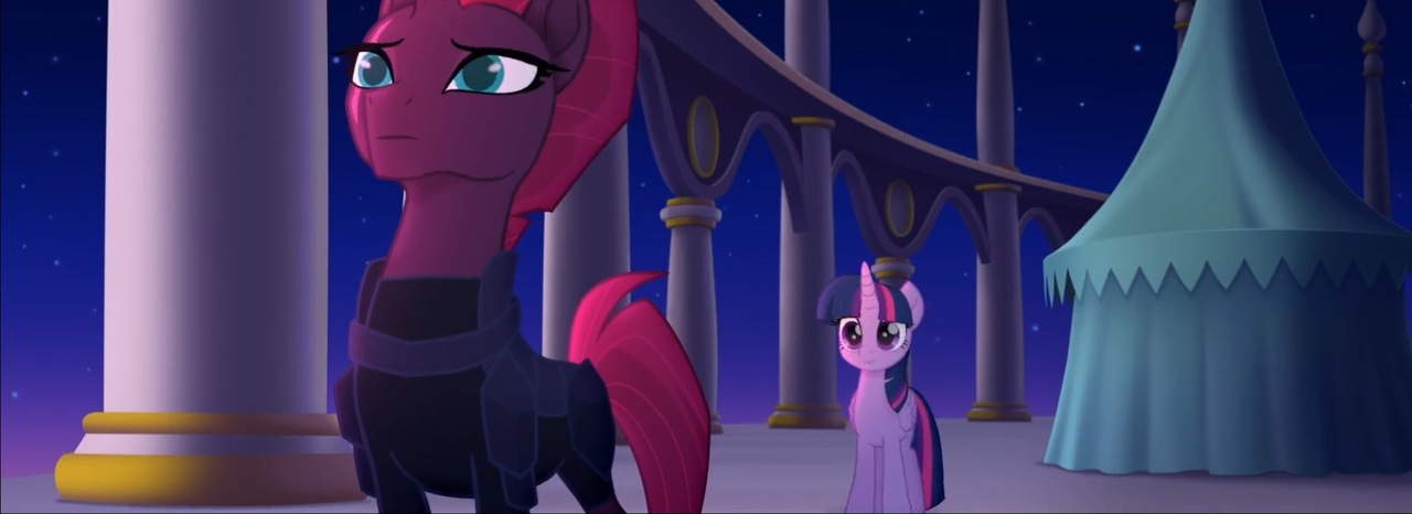 Foalnapping Attempt Thwarted by Off-Duty Guard in Canterlot Market